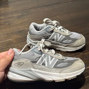 New Balance Kids' 990 grey sneakers